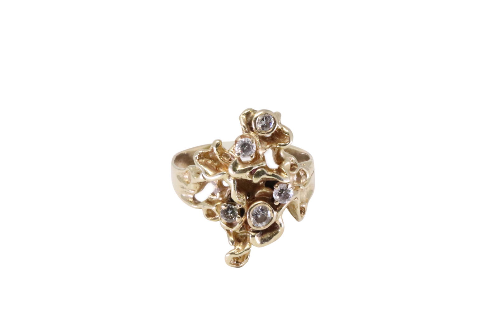 14Kt Yellow Gold Diamond Ring. (1 of 4)