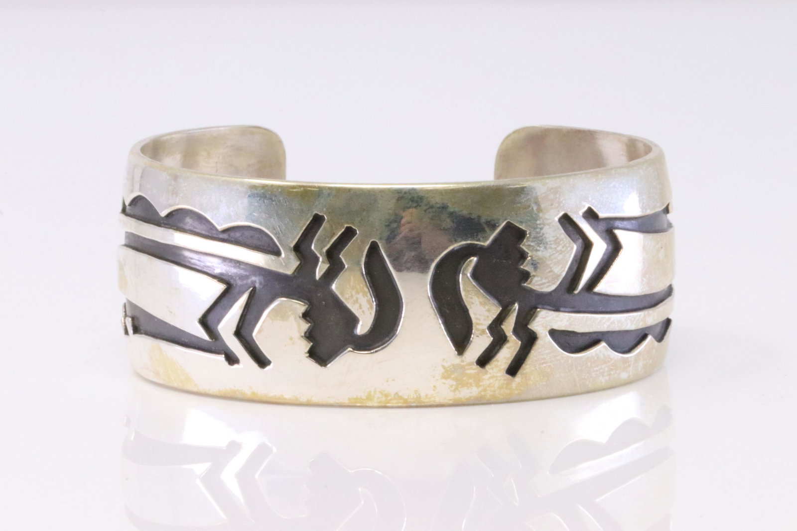 Native America Navajo Handmade Sterling Silver Kokopelli Cuff Bracelet By Rosco Scott.: This is a Native America Navajo Handmade Sterling Silver Kokopelli Cuff Bracelet By Rosco Scott.