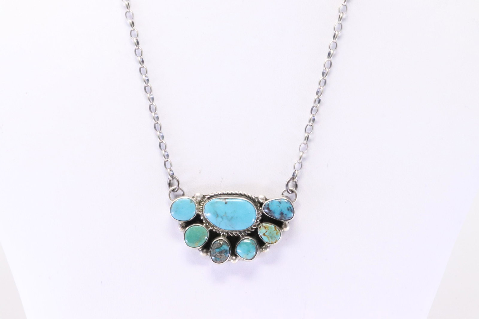 Native America Navajo Handmade Sterling Silver Turquoise Necklace By Geraldine James.: This is a Native America Navajo Handmade Sterling Silver Turquoise Necklace By Geraldine James. Necklace length: 16.00"