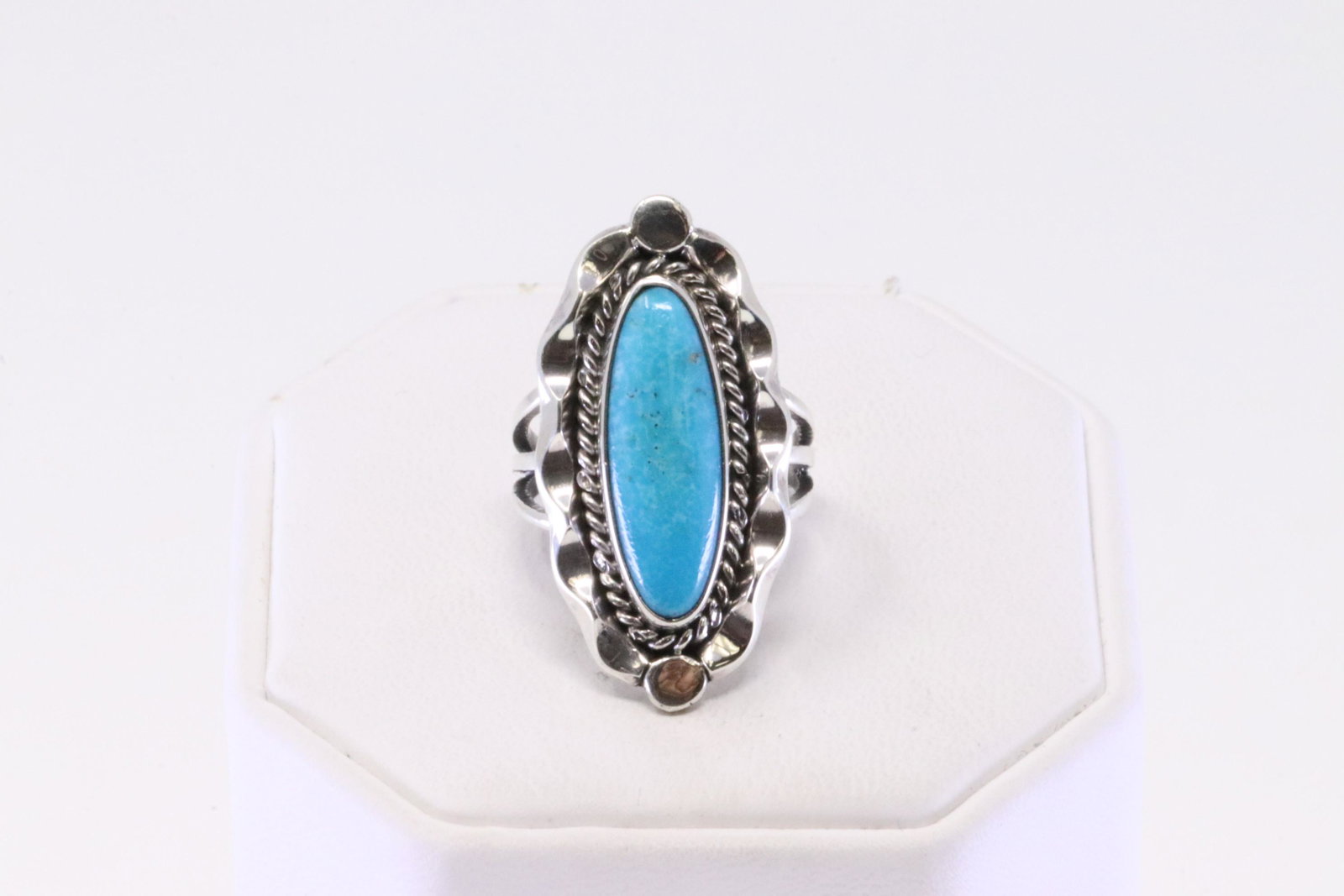 Native America Navajo Handmade Sterling Silver Turquoise Ring By Samuel Yellowhair.: This is a Native America Navajo Handmade Sterling Silver Turquoise Ring By Samuel Yellowhair. Ring size: 5.50.