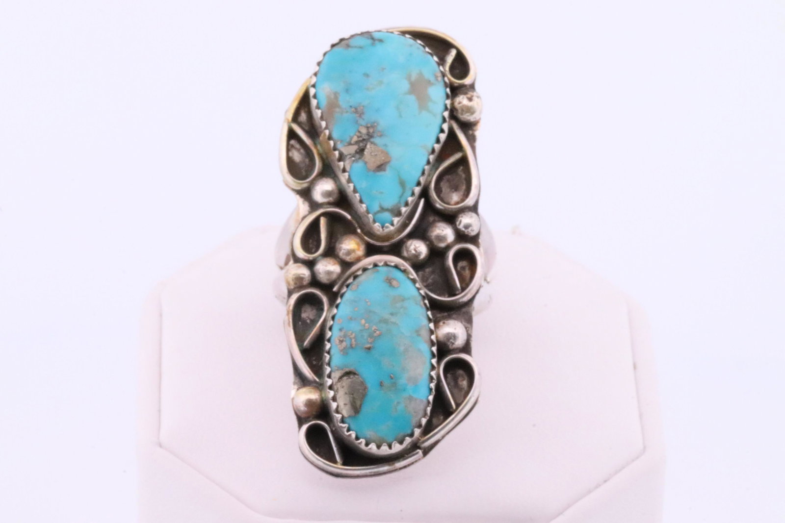 Native American Navajo Handmade Sterling Silver Turquoise Ring By Rena Shelly.: This is a Native American Navajo Handmade Sterling Silver Turquoise Ring By Rena Shelly. Ring size: 8.75. Total weight: 21.7