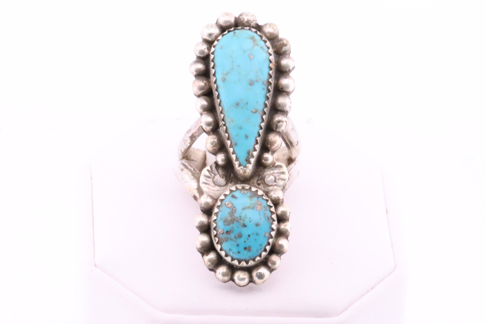 Native American Navajo Handmade Sterling Silver Turquoise Ring By Rena Shelly.: This is a Native American Navajo Handmade Sterling Silver Turquoise Ring By Rena Shelly. Ring size: 5.50. Total weight: 18.8 Grams.