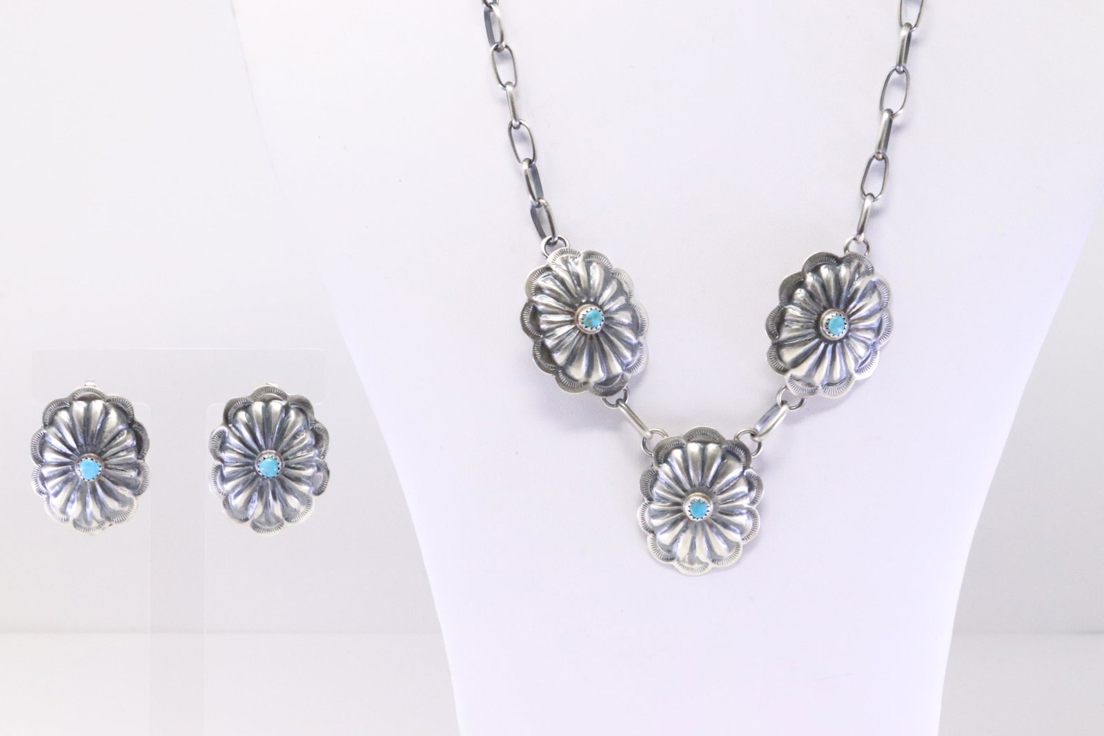 Native America Navajo Handmade Sterling Silver Turquoise Necklace & Earring's Set By Joan Begay.: This is a Native America Navajo Handmade Sterling Silver Turquoise Necklace & Earring's Set By Joan Begay. Necklace length: 18.00"