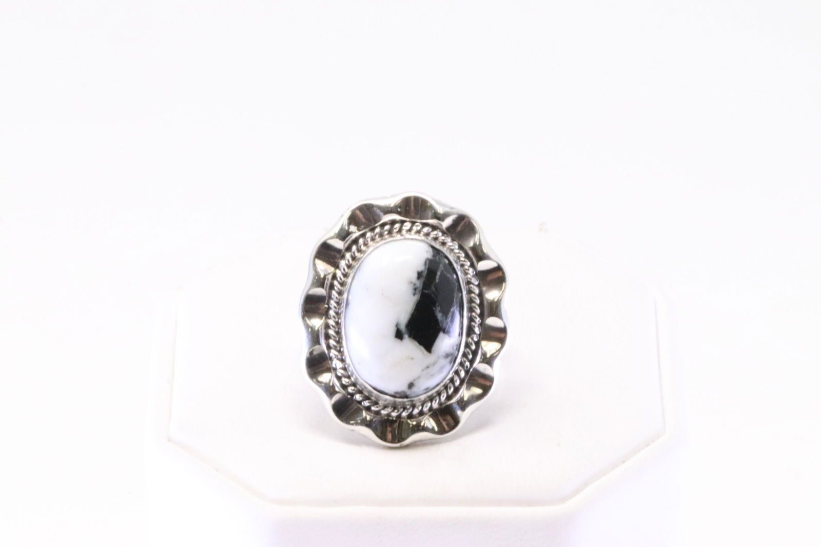 Native America Navajo Handmade Sterling Silver White Buffalo Ring By Samuel Yellowhair. (1 of 4)