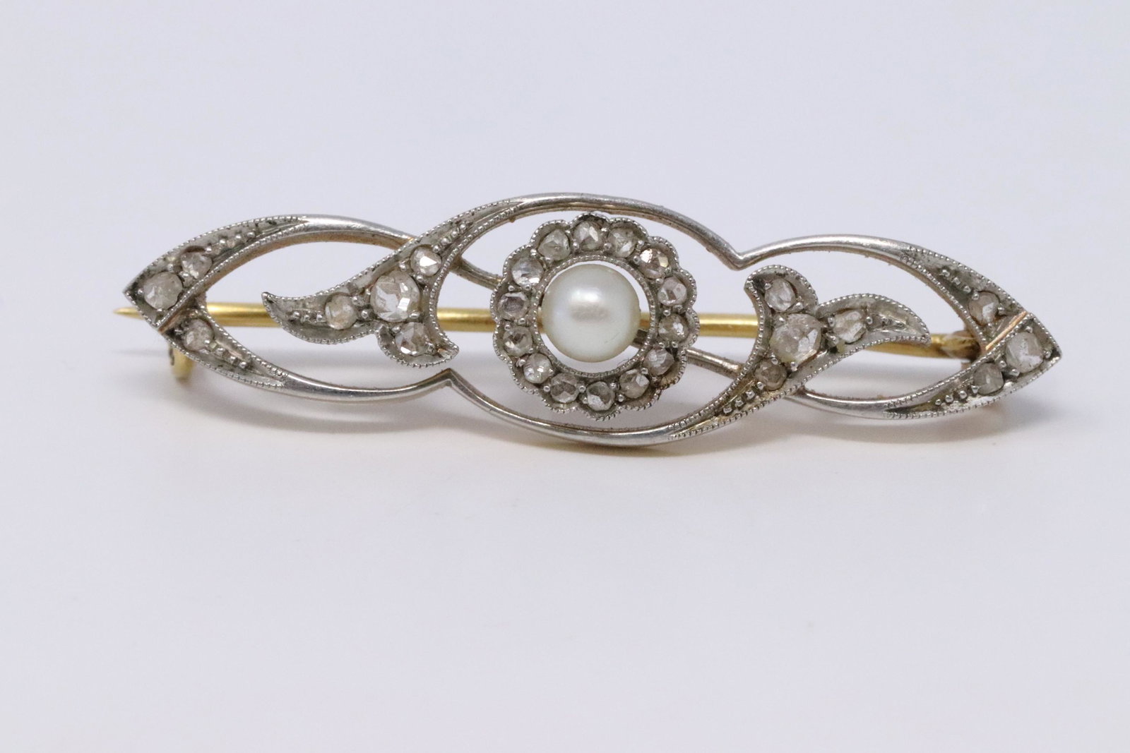 Antique Vintage 18k Gold with Diamond and Pearl Pin: Antique Vintage 18k Gold with Diamond and Pearl, rose cut diamonds accent center pearl. Size is APPX 37mm x 9.3 mm of the pendant. Total weight 5.1grams. Truly beautiful jewelry