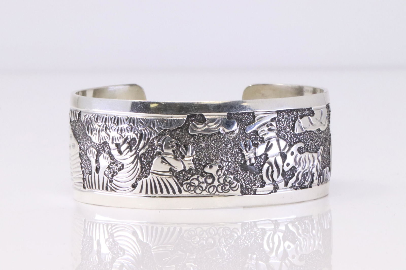 Native America Navajo Handmade Sterling Silver Storyteller Bracelet Cuff By B. (1 of 4)