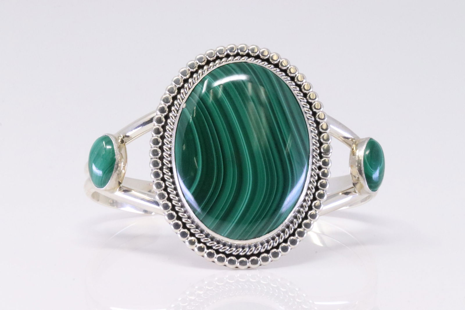 Native America Navajo Handmade Sterling Silver Malachite Bracelet Daniel Benally. (1 of 4)