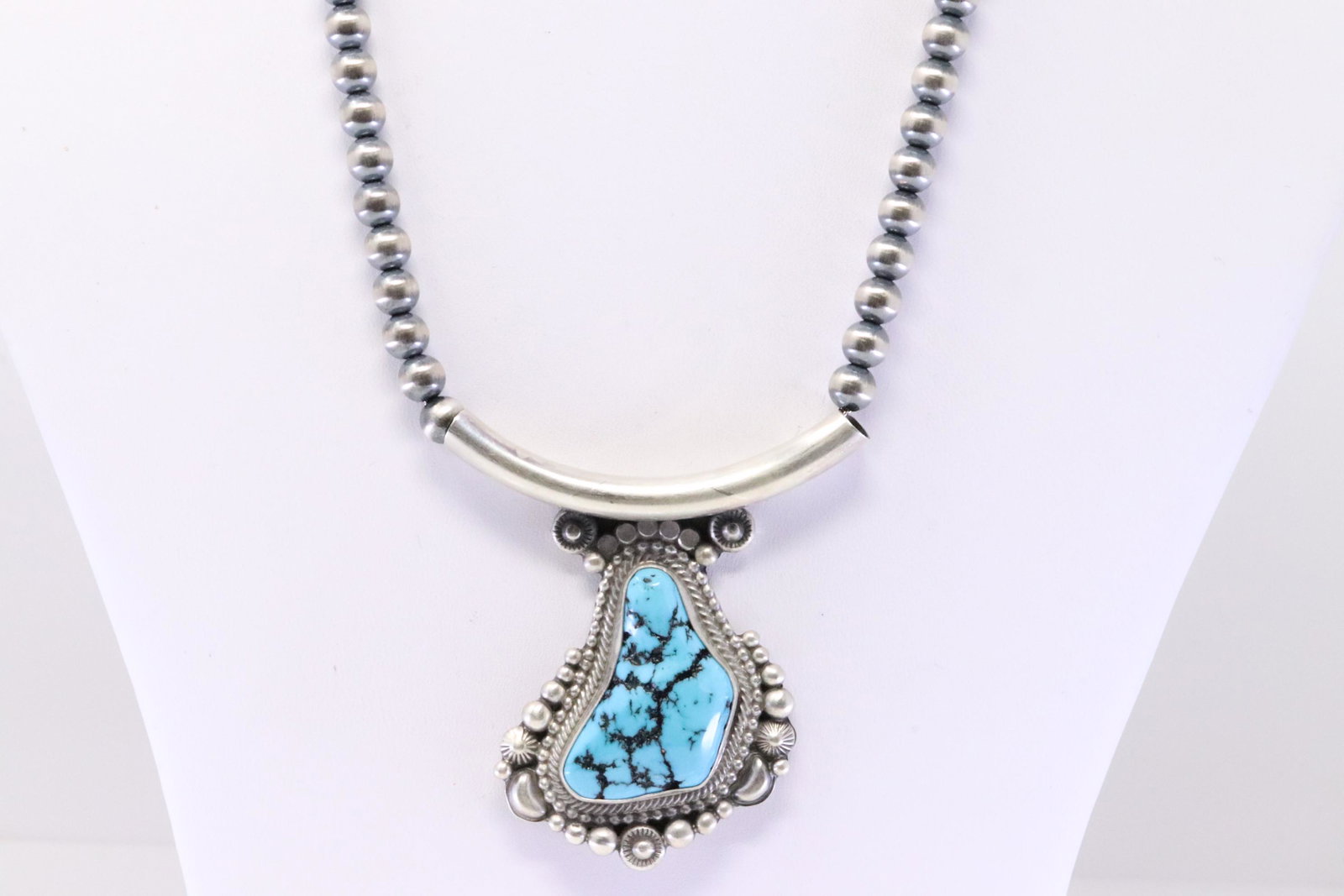 Native America Navajo Handmade Sterling Silver Turquoise Necklace By Tom Lewis.: This is a Native America Navajo Handmade Sterling Silver Turquoise Necklace By Tom Lewis. Necklace length: 16.00"