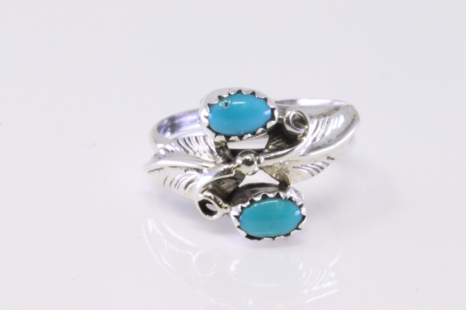 Native America Navajo Sterling Silver Turquoise Ring By Harry B.Yazzie.: This is a Native America Navajo Sterling Silver Turquoise Ring By Harry B.Yazzie. Ring size: 7.25.