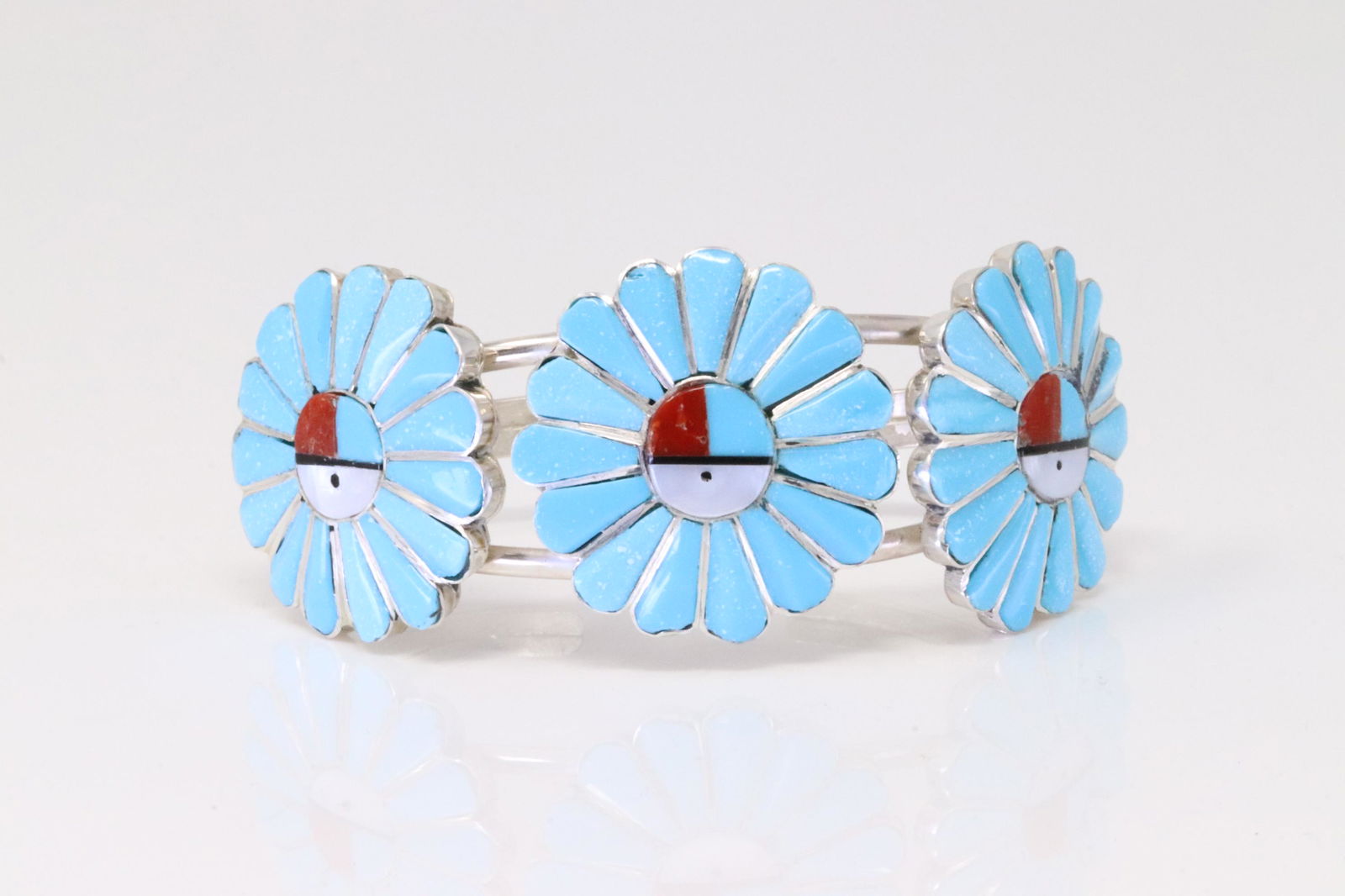 Native America Zuni Sterling Silver Multi-Color Inlay Sunface Bracelet. (1 of 4)
