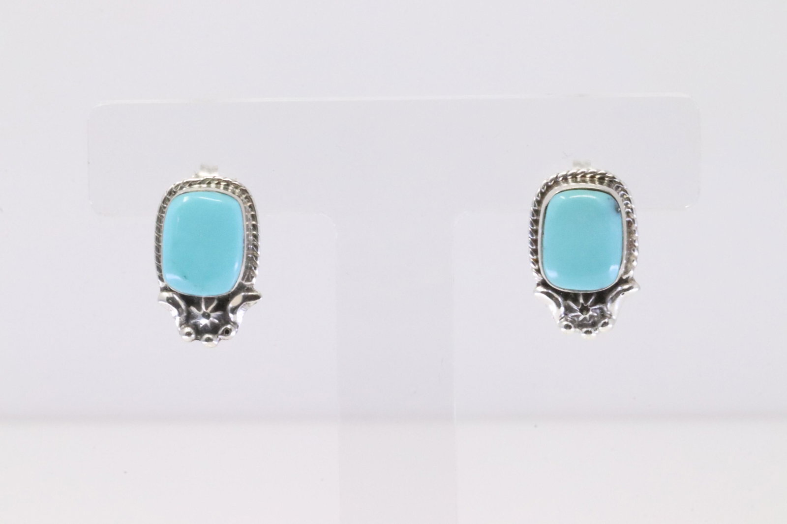 Native America Navajo Sterling Silver Turquoise Post Earring's By Etta Larry.: This is a Native America Navajo Sterling Silver Turquoise Post Earring's By Etta Larry.
