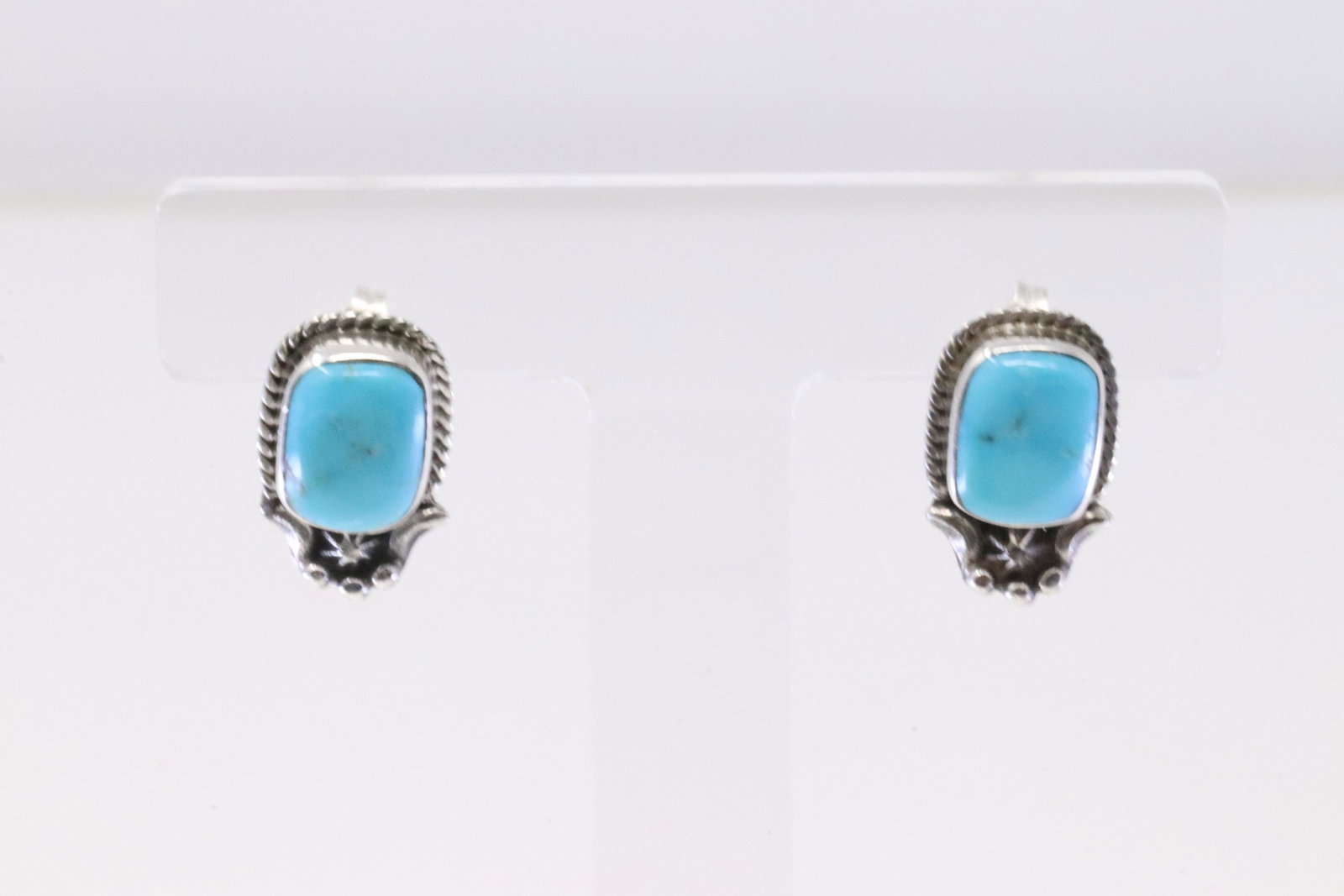 Native America Navajo Sterling Silver Turquoise Post Earring's By Etta Larry.: This is a Native America Navajo Sterling Silver Turquoise Post Earring's By Etta Larry.