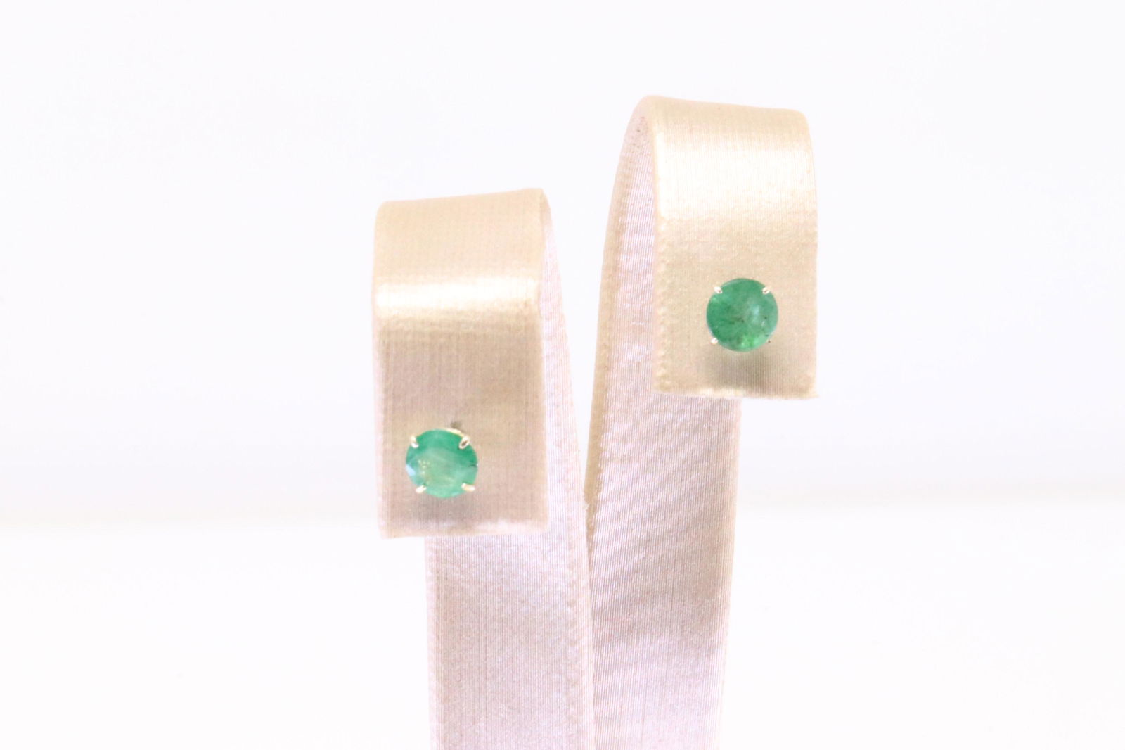 Emerald Stud Earring 14Kt. (1 of 4)