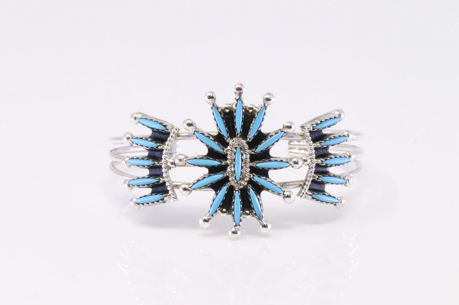 Native America Zuni Sterling Silver Turquoise Needlpoint Bracelet By Gerald / Jack Etsate. (1 of 4)