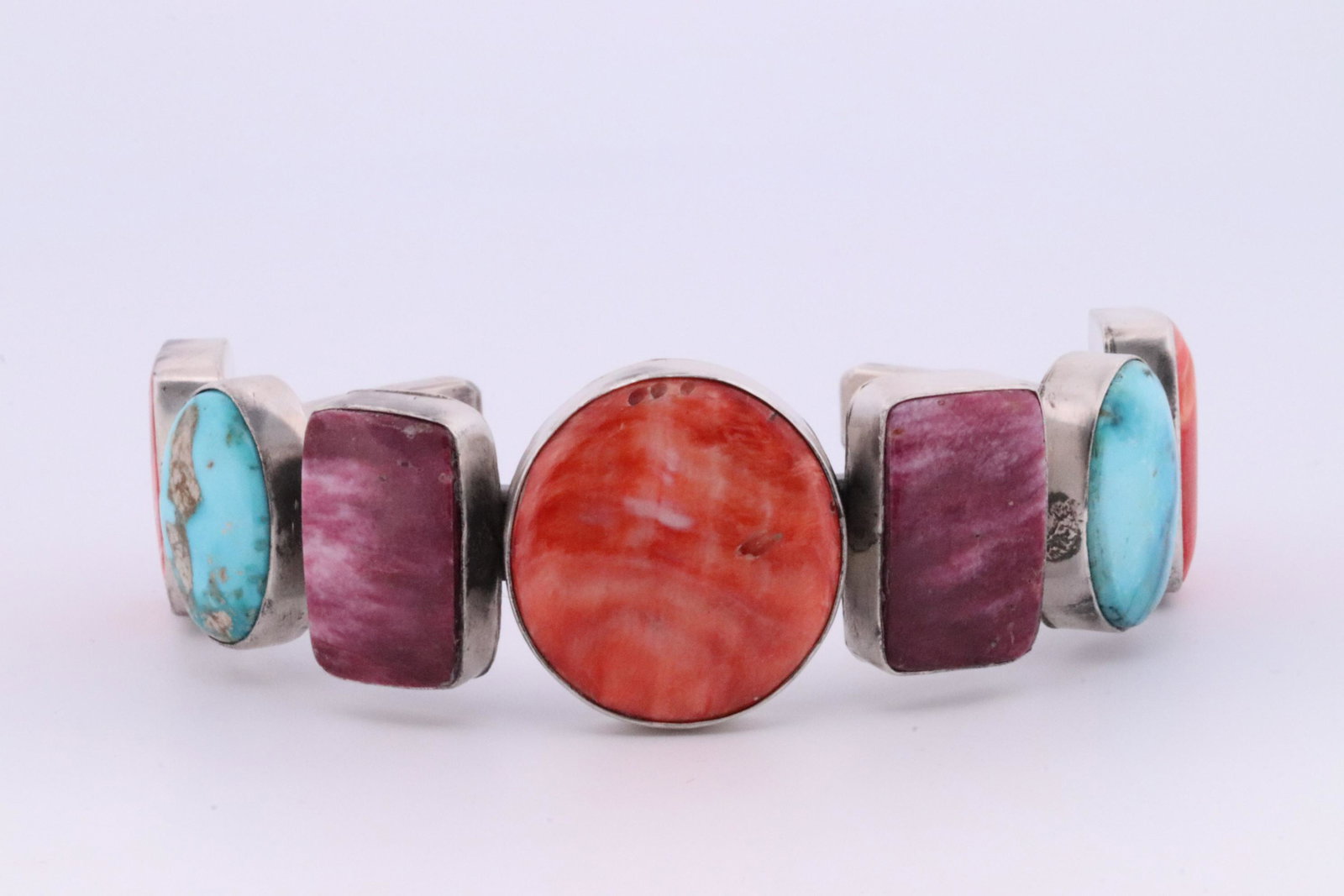 Native America Navajo Sterling Silver Spiny Oyster / Turquoise Bracelet By Tom Lewis.: This is a Native America Navajo Sterling Silver Spiny Oyster / Turquoise Bracelet By Tom Lewis.