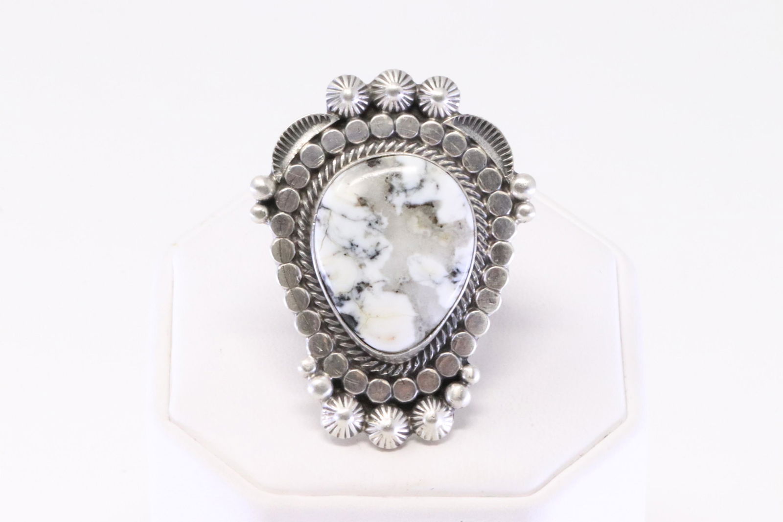 Native America Navajo Sterling Silver White Buffalo Ring By Tom Lewis. (1 of 4)