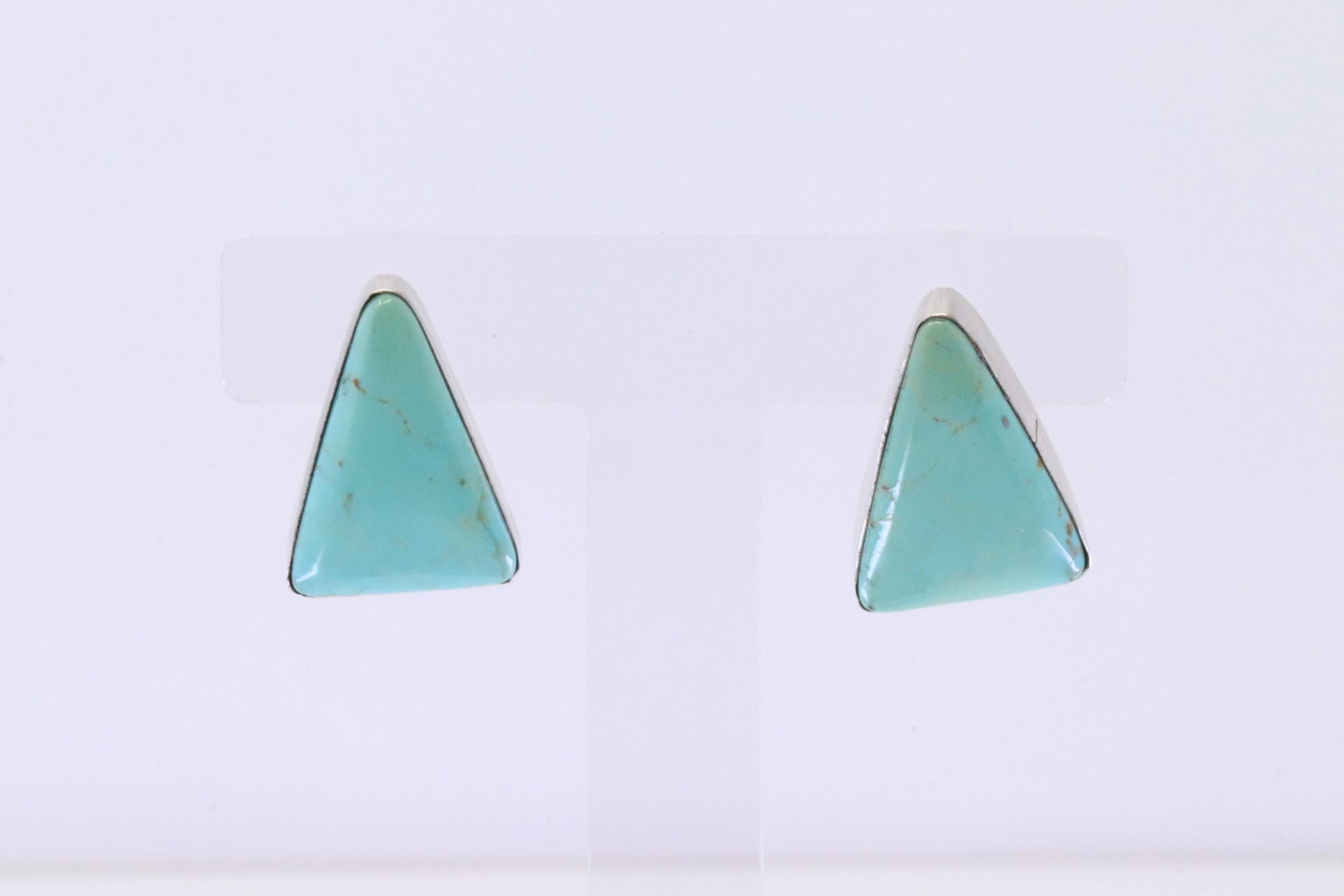 Native America Navajo Sterling Silver Kingman Turquoise Post Earring's By Alfred Martinez.: This is a Native America Navajo Sterling Silver Kingman Turquoise Post Earring's By Alfred Martinez.