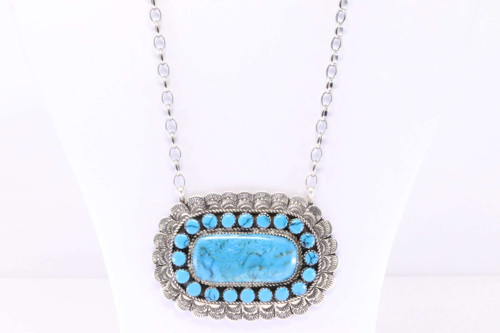 Native American Navajo Sterling Silver Turquoise Necklace By Larry Etcitty.: This is a Native American Navajo Sterling Silver Turquoise Necklace By Larry Etcitty. Necklace length: 18.00"