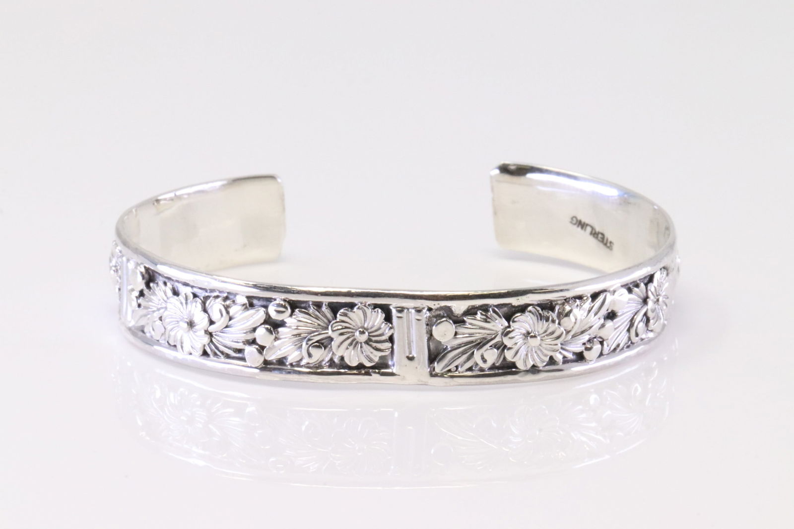 Native American Navajo Sterling Silver Floral Bracelet Cuff By Tom Dinetso. (1 of 4)