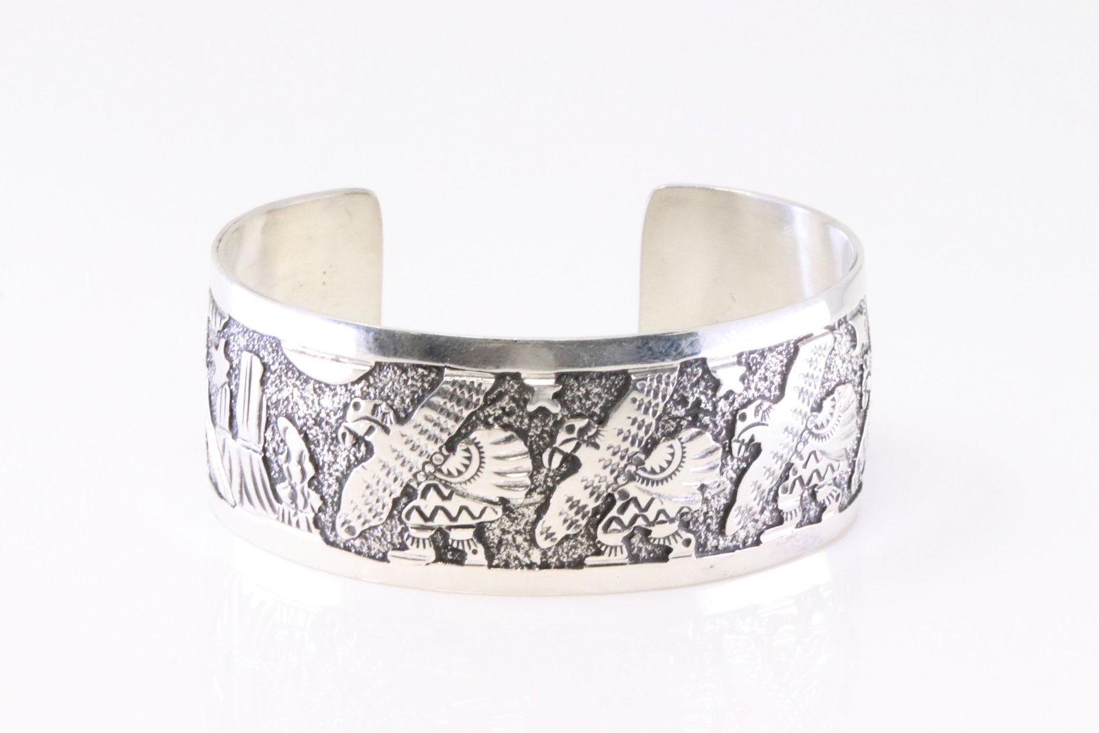 Native America Navajo Sterling Silver Storyteller Bracelet Cuff By Elaine Becenti. (1 of 4)