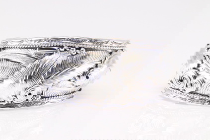 Tripe Nugget Vintage Native American Navajo Sterling Silver Leaf Bracelet Old Tripe Nugget Vintage Native American Navajo Sterling Silver Leaf Bracelet Old