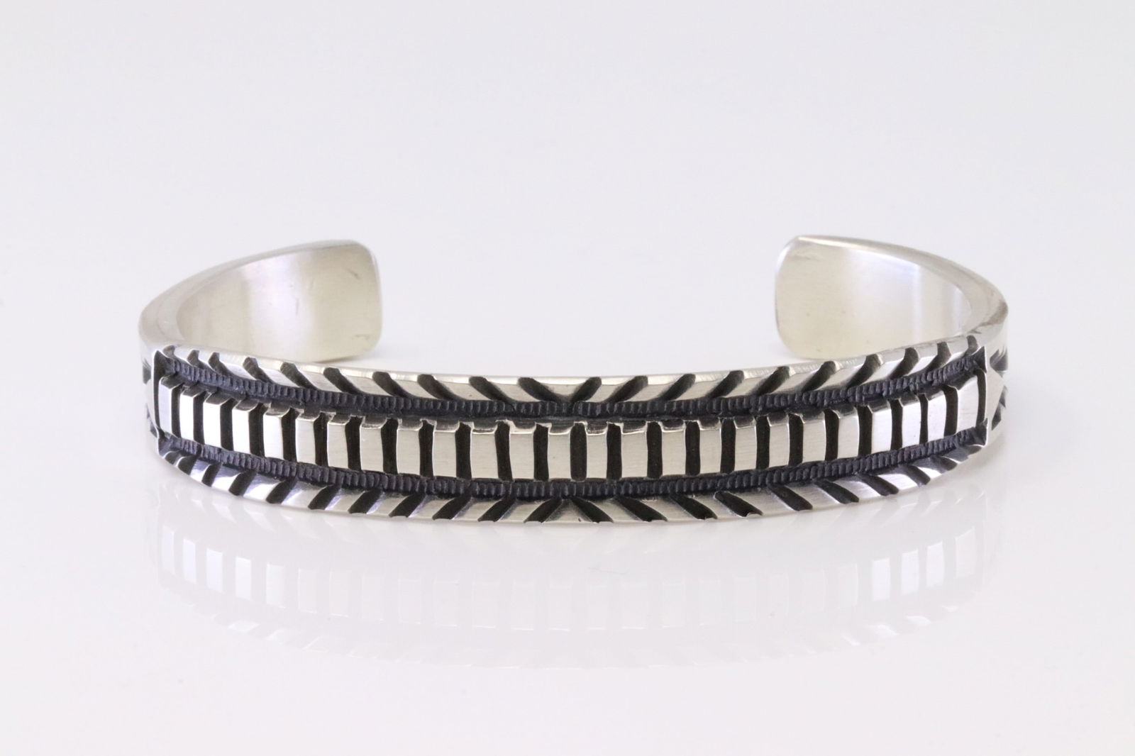 Native America Navajo Sterling Silver Cuff Bracelet By J.Tahe. (1 of 4)
