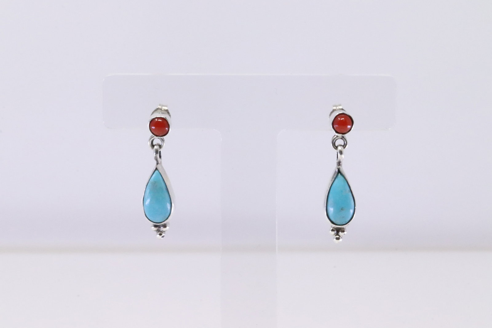 Native America Navajo Sterling Silver Coral & Turquoise Post Earring's By Gary Shorty.: This is a Native America Navajo Sterling Silver Coral & Turquoise Post Earring's By Gary Shorty.
