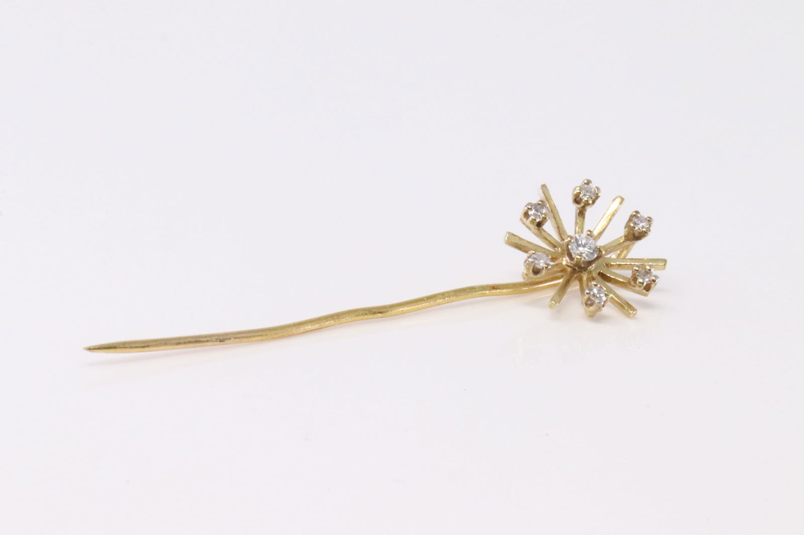 Art Deco Diamond Pin 14Kt. (1 of 3)