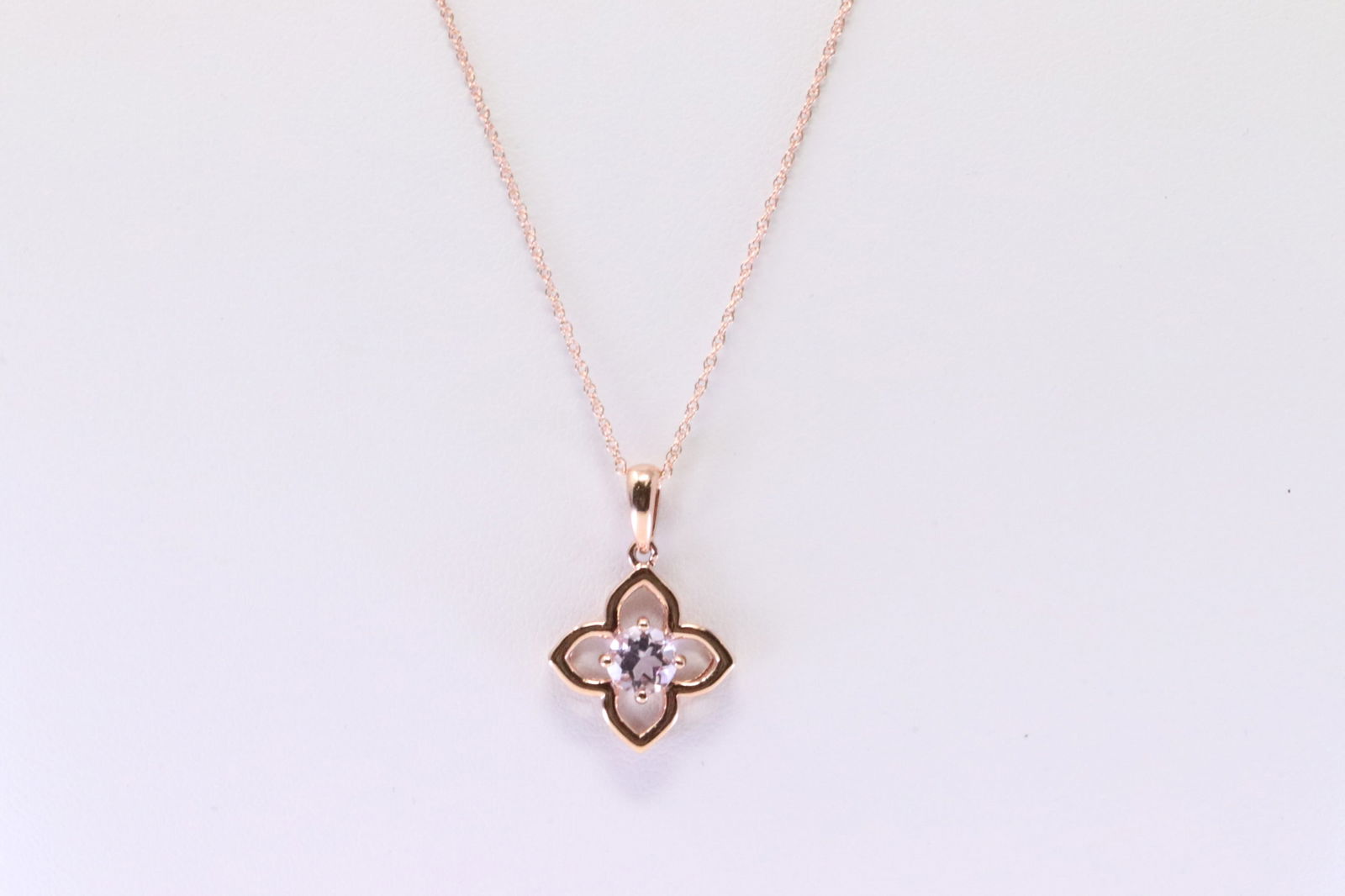 Amethyst Flower Pendant / Necklace 14Kt. (1 of 4)