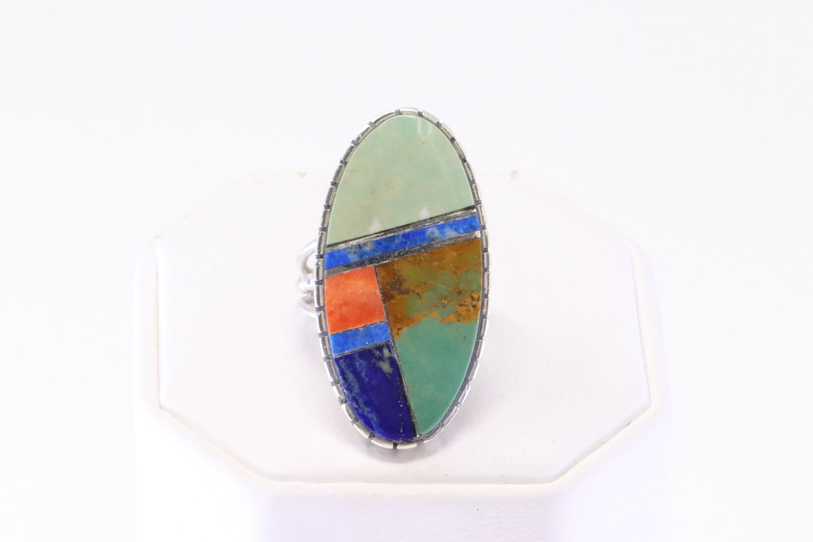 Native American Navajo Sterling Silver Multi-Color Inlay Ring By H.Smith.: This is a Native American Navajo Sterling Silver Multi-Color Inlay Ring By H.Smith. Ring size: 7.00.