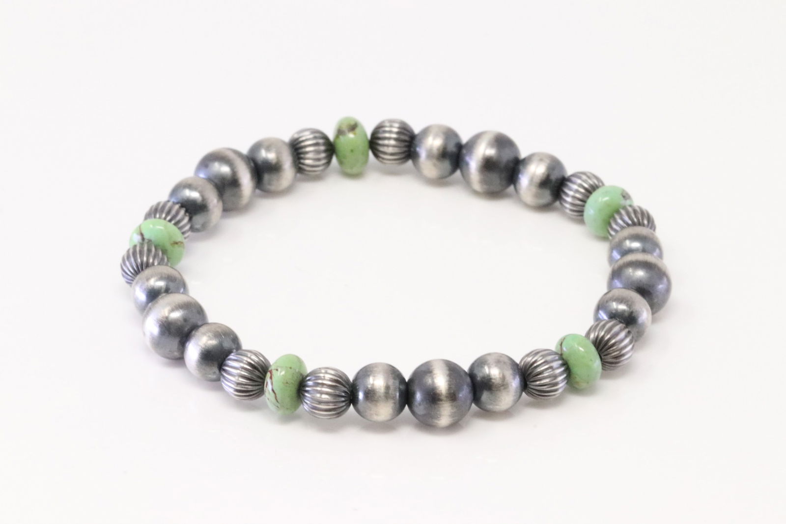 Native America Navajo Sterling Silver Pearl Beaded / Turquoise Stretch Bracelet. (1 of 3)