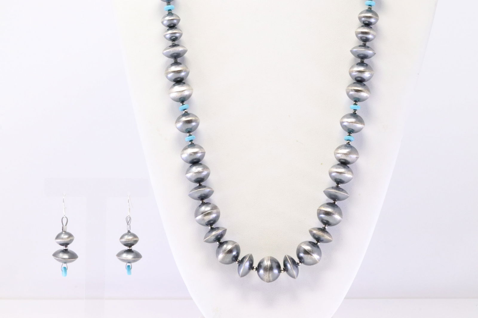 Native America Navajo Sterling Silver Turquoise / Pearl Beaded Necklace & Earring's Set. (1 of 6)