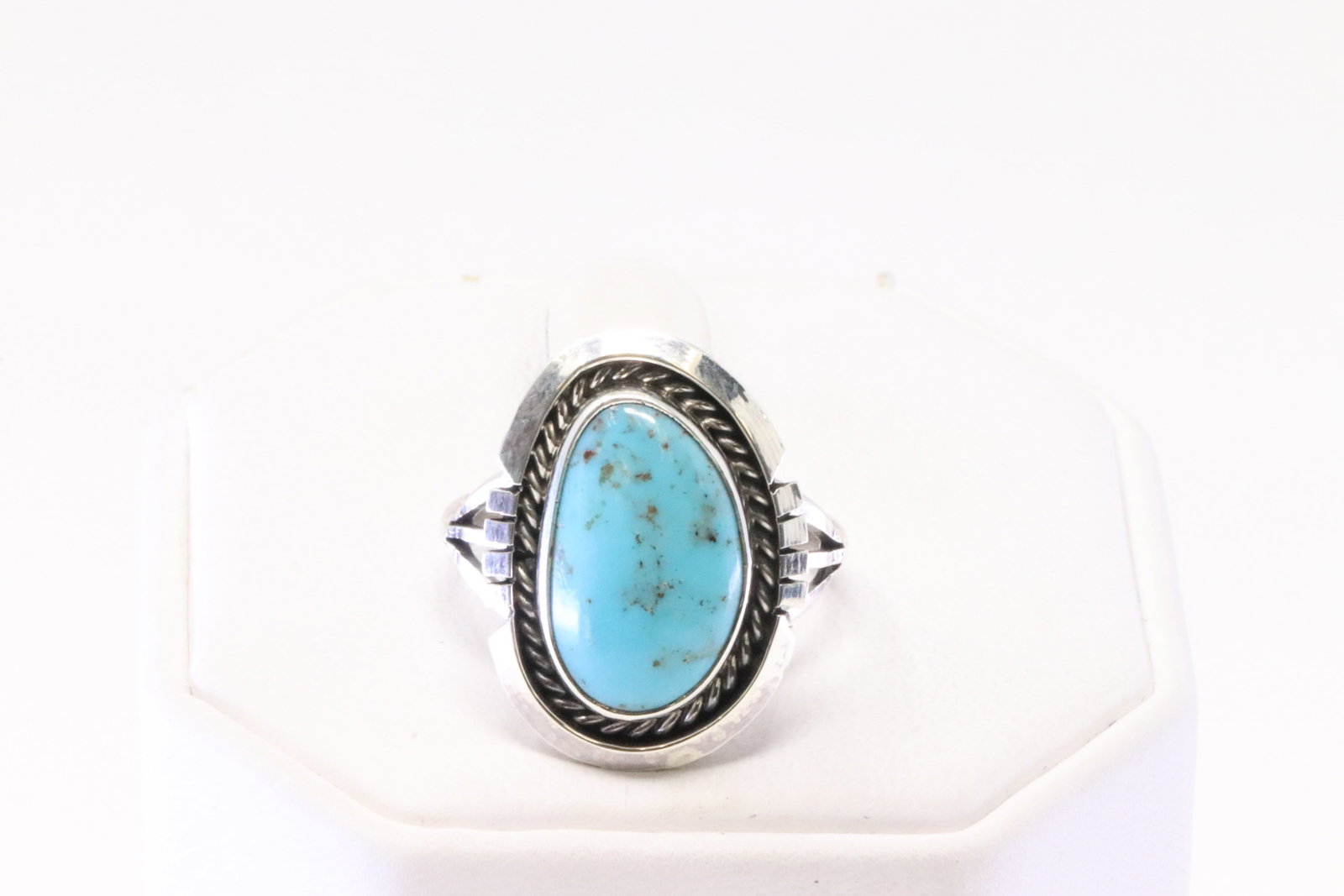 Native America Navajo Sterling Silver Turquoise Ring By Samuel Yellowhair.: This is a Native America Navajo Sterling Silver Turquoise Ring By Samuel Yellowhair. Ring size: 8.25.
