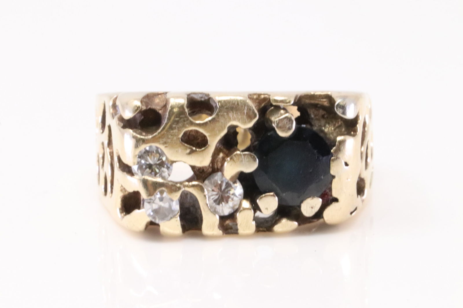 Black Onyx & Diamond Ring 10Kt. (1 of 4)