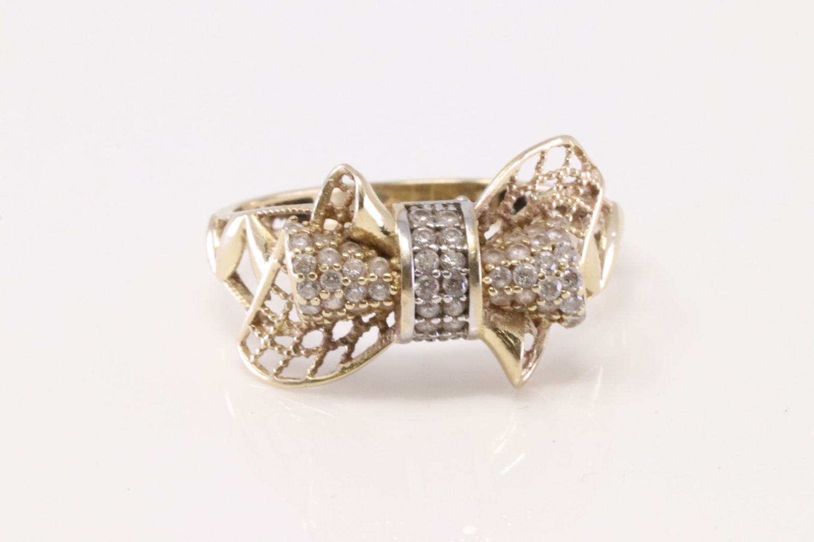 Bow Tie Diamond Ring 14Kt. (1 of 4)
