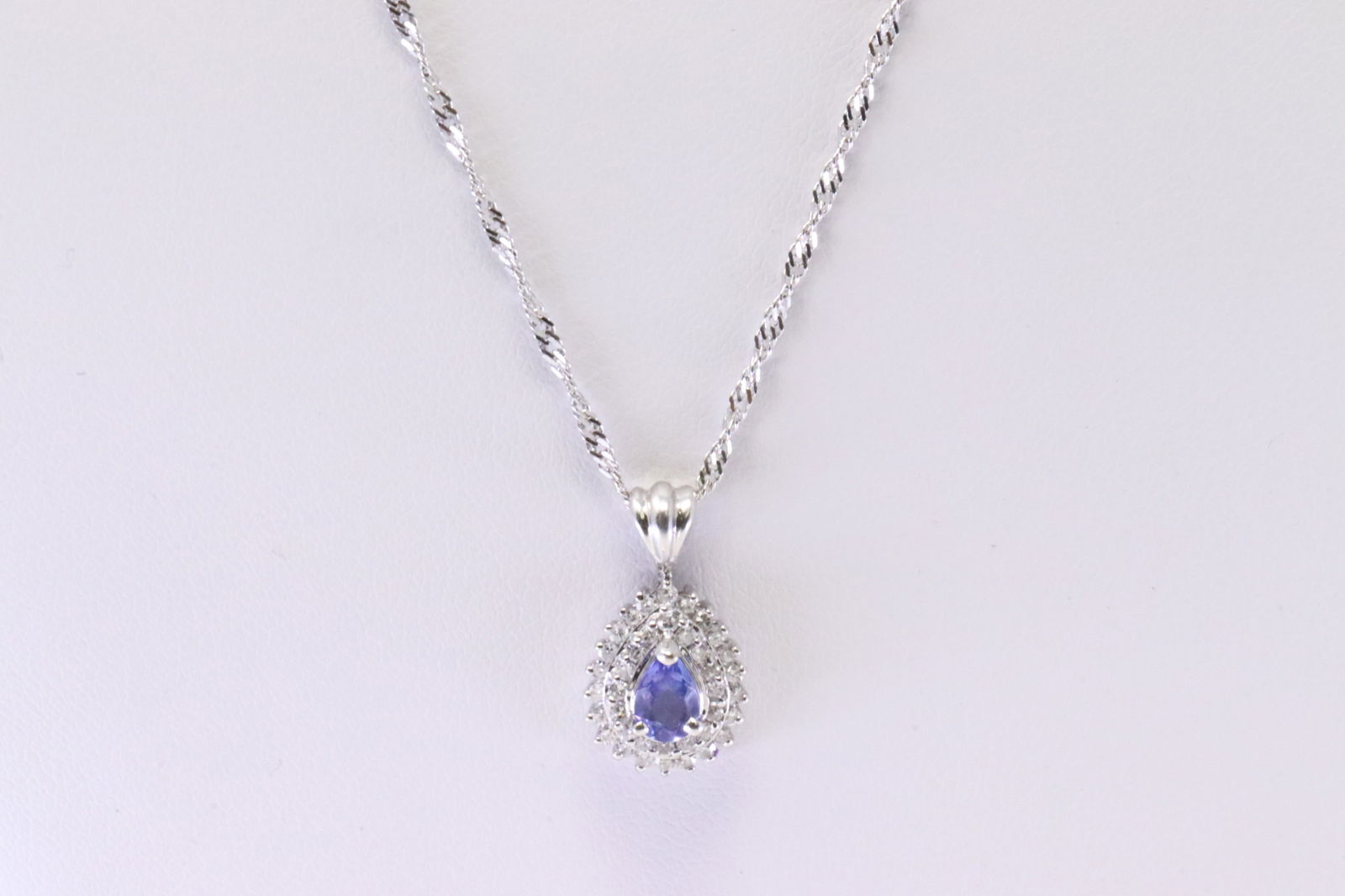 Tanzanite / Diamond Pendant 14Kt. (1 of 4)