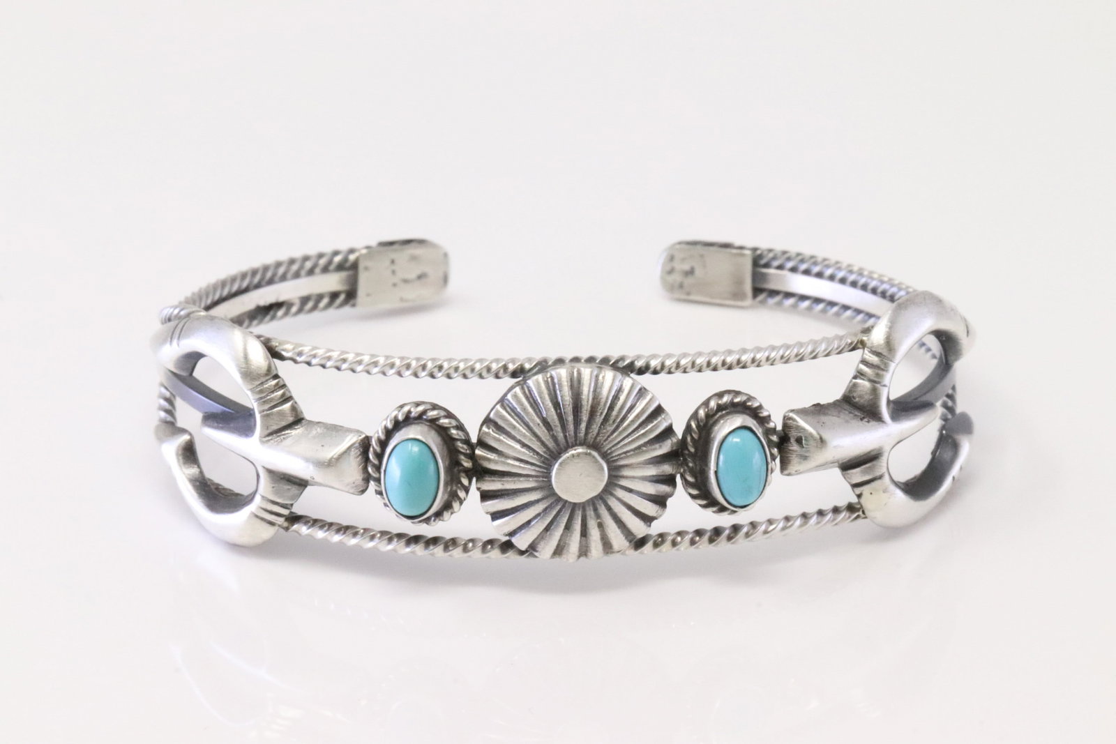 Native America Navajo Sterling Silver Turquoise Bracelet Cuff By Bobby Platero.: This is a Native America Navajo Sterling Silver Turquoise Bracelet Cuff By Bobby Platero.