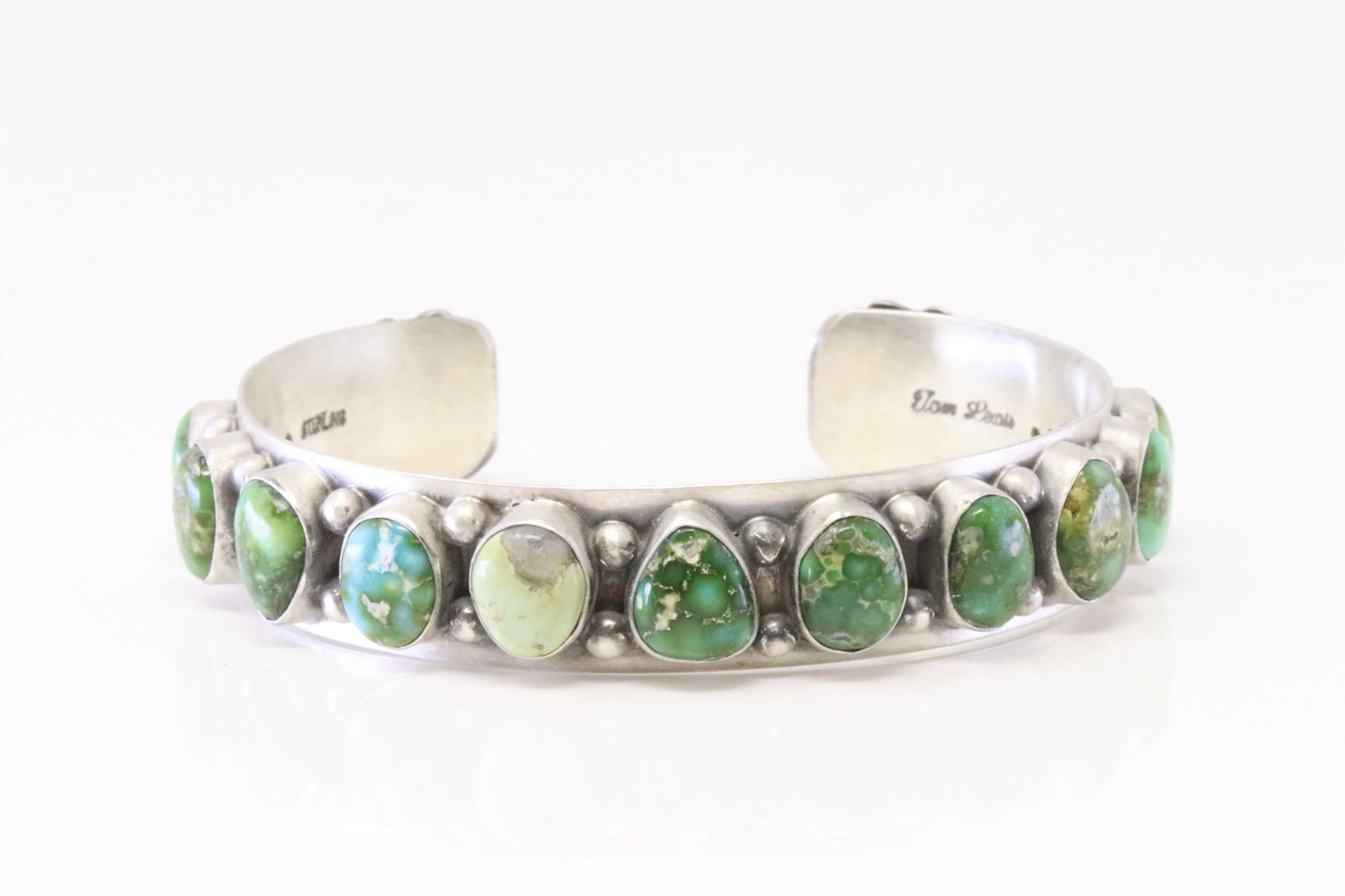 Native America Navajo Sterling Silver Sonora Gold Turquoise Bracelet By Tom Lewis.: This is a Native America Navajo Sterling Silver Sonora Gold Turquoise Bracelet By Tom Lewis.