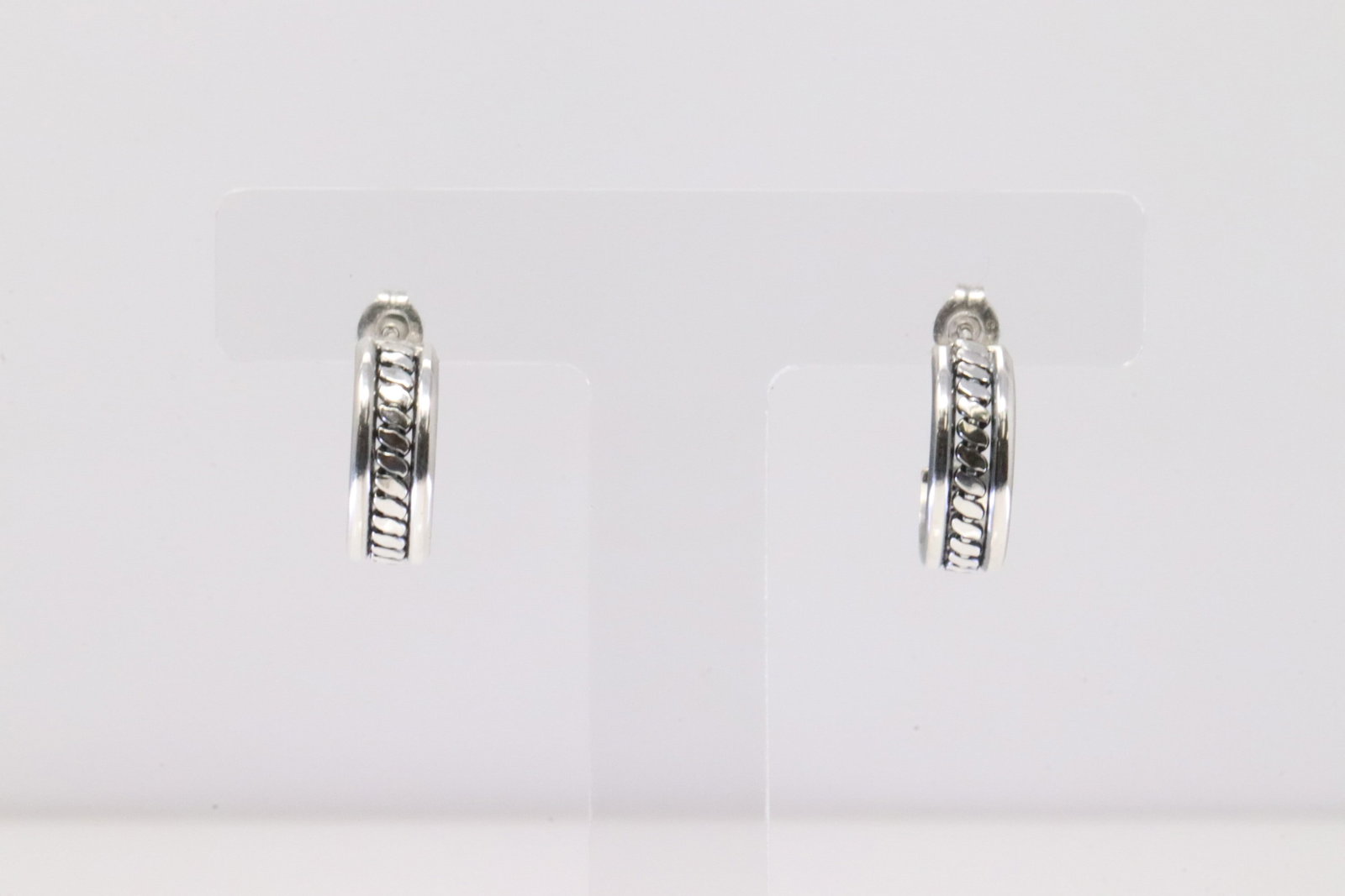 Native America Navajo Sterling Silver Hoop Earring's By Caroline Tsosie.: This is a Native America Navajo Sterling Silver Hoop Earring's By Caroline Tsosie.