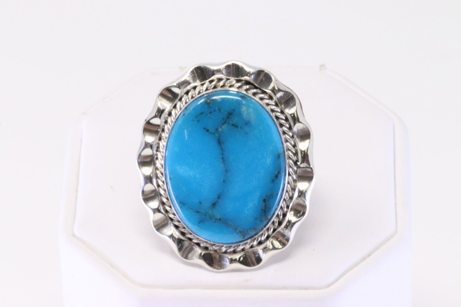 Native America Navajo Sterling Silver Turquoise Ring By Samuel Yellowhair.: This is a Native America Navajo Sterling Silver Turquoise Ring By Samuel Yellowhair. Ring size: 7.50.