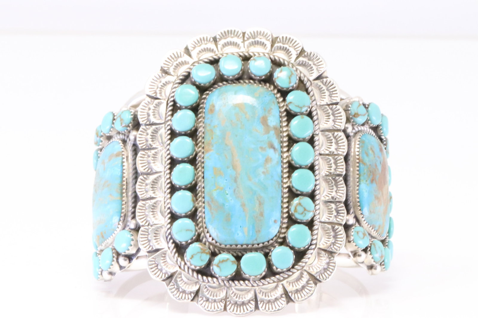 Native America Navajo Sterling Silver Kingman Turquoise Bracelet By Larry Etcity.: This is a Native America Navajo Sterling Silver Kingman Turquoise Bracelet By Larry Etcity.