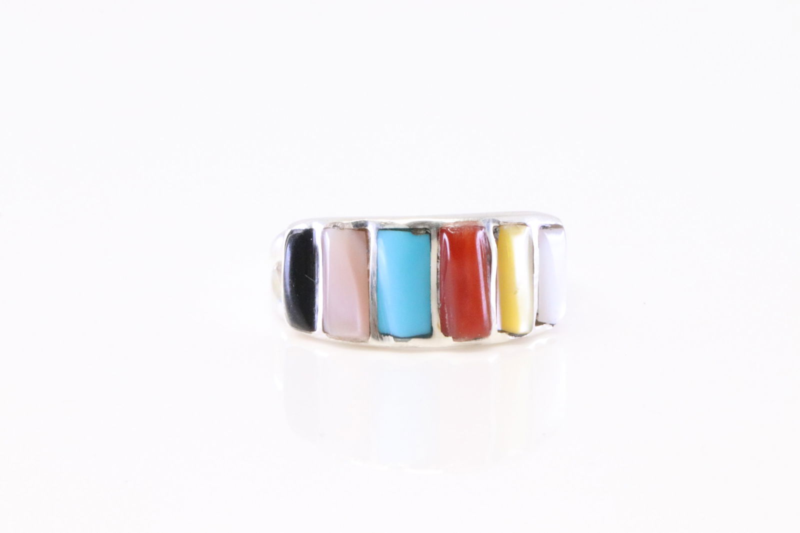 Native America Navajo Sterling Silver Multi-Color Ring.: This is a Native America Navajo Sterling Silver Multi-Color Ring. Ring size: 5.75.