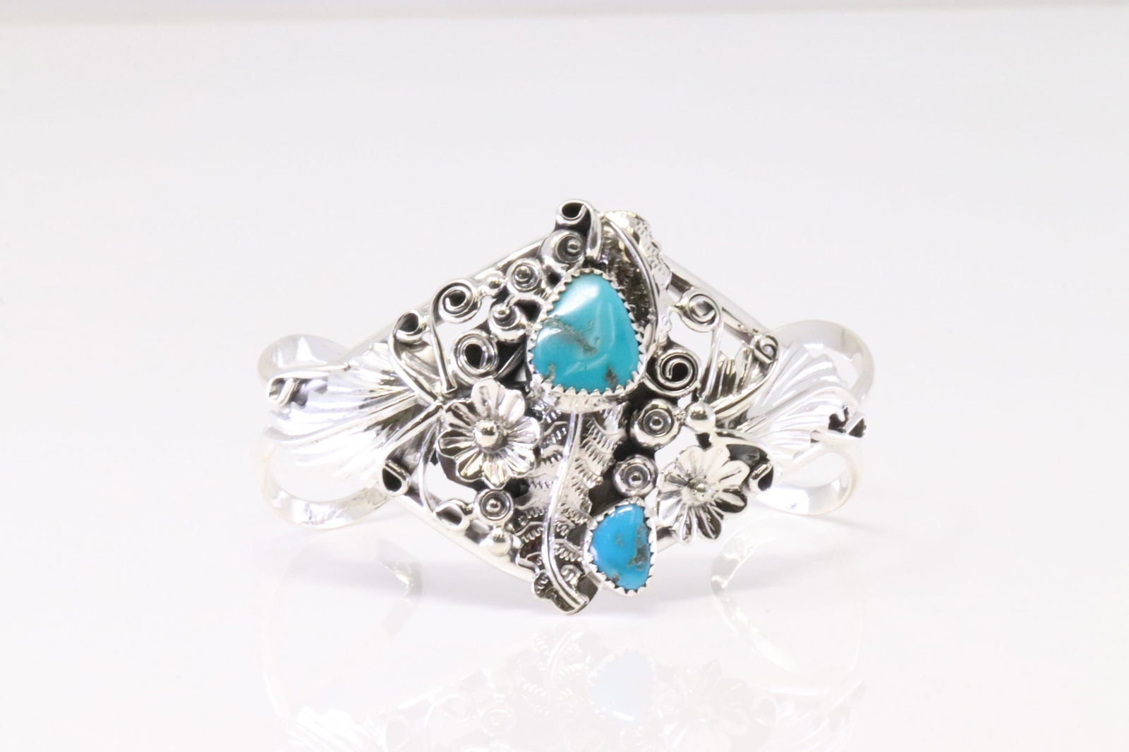Native America Navajo Sterling Silver Turquoise Bracelet Cuff By Harry B.Yazzie. (1 of 4)