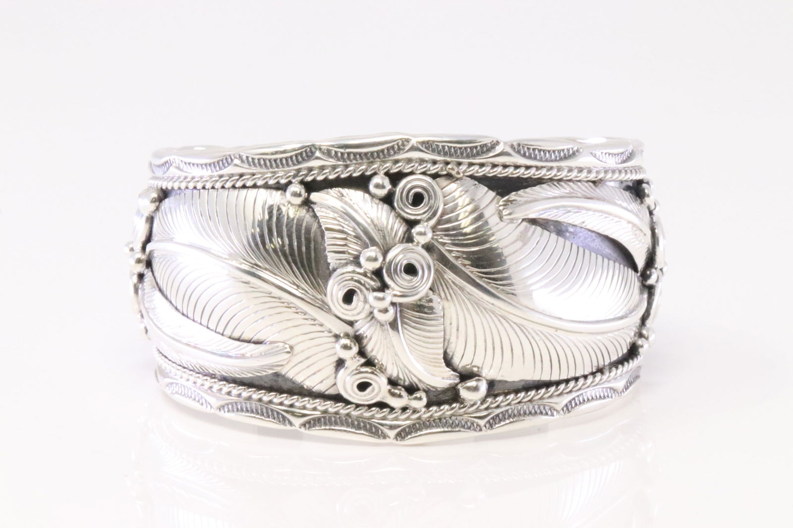 Native America Navajo Sterling Silver Bracelet Cuff Leaf By Darrell Morgan. (1 of 4)