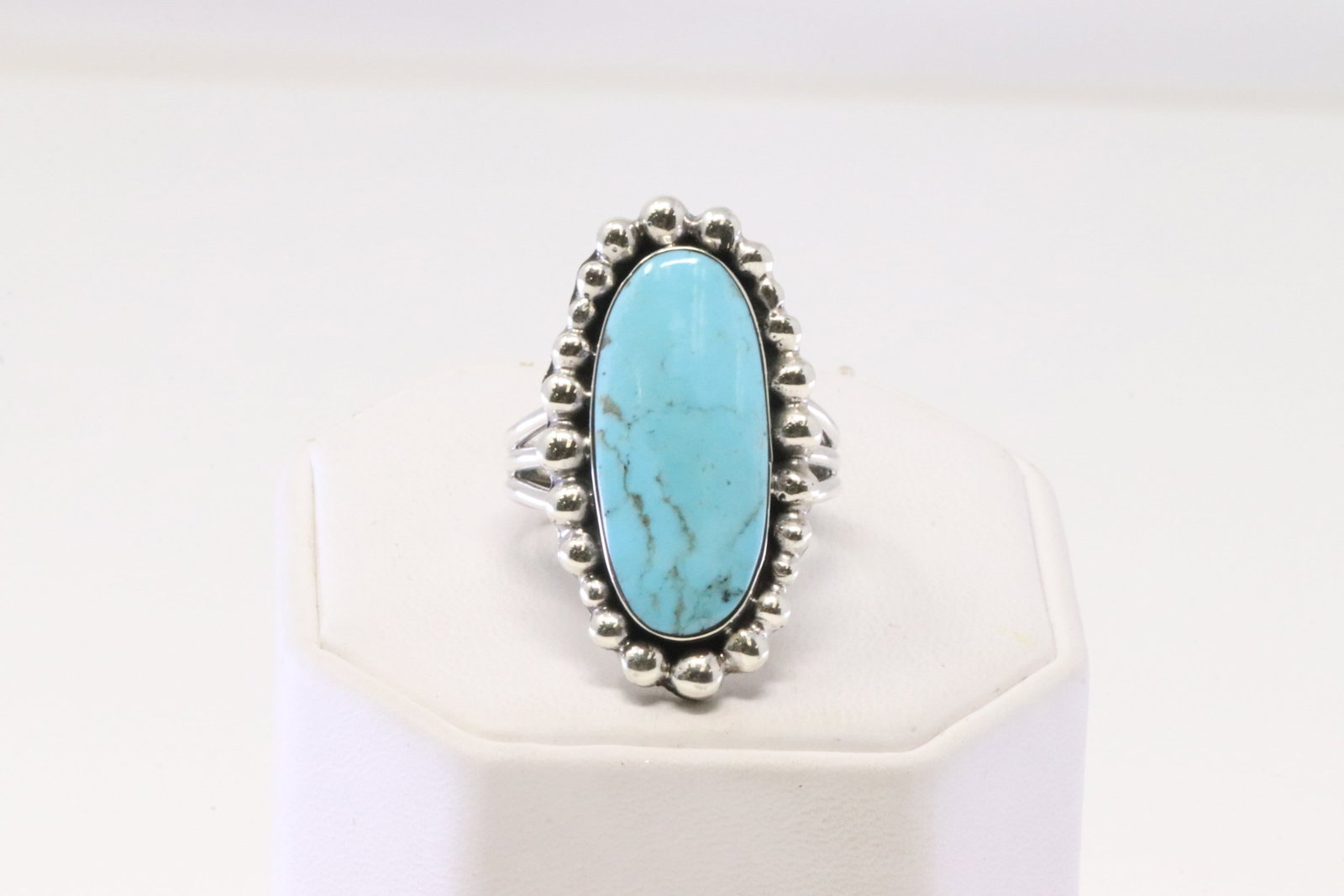 Native America Navajo Sterling Silver Turquoise Ring By Clarence Long.: This is a Native America Navajo Sterling Silver Turquoise Ring By Clarence Long. Ring size: 10.00.