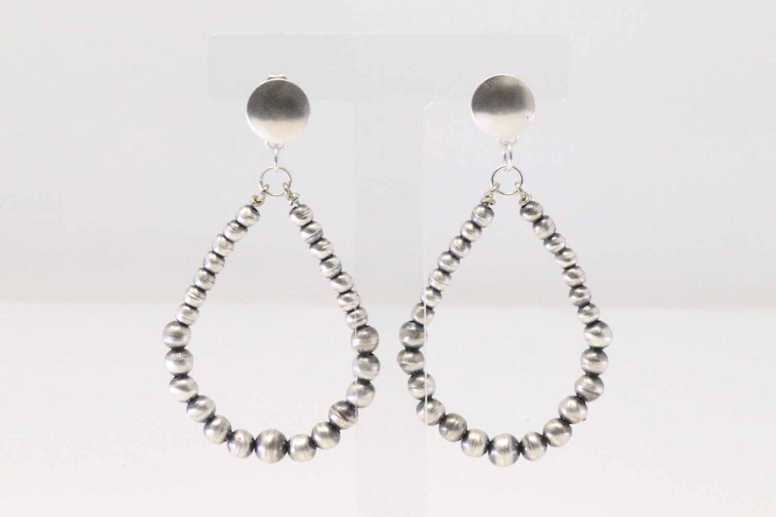 Native America Navajo Sterling Silver Pearl Beaded Post Earring's By Amanda Larry.: This is a Native America Navajo Sterling Silver Pearl Beaded Post Earring's By Amanda Larry.