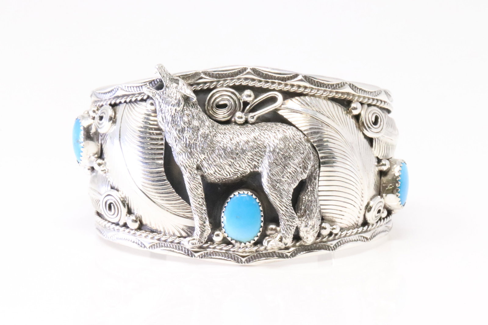 Native America Navajo Sterling Silver Turquoise Bracelet Wolf Casted By Darrell Morgan. (1 of 4)