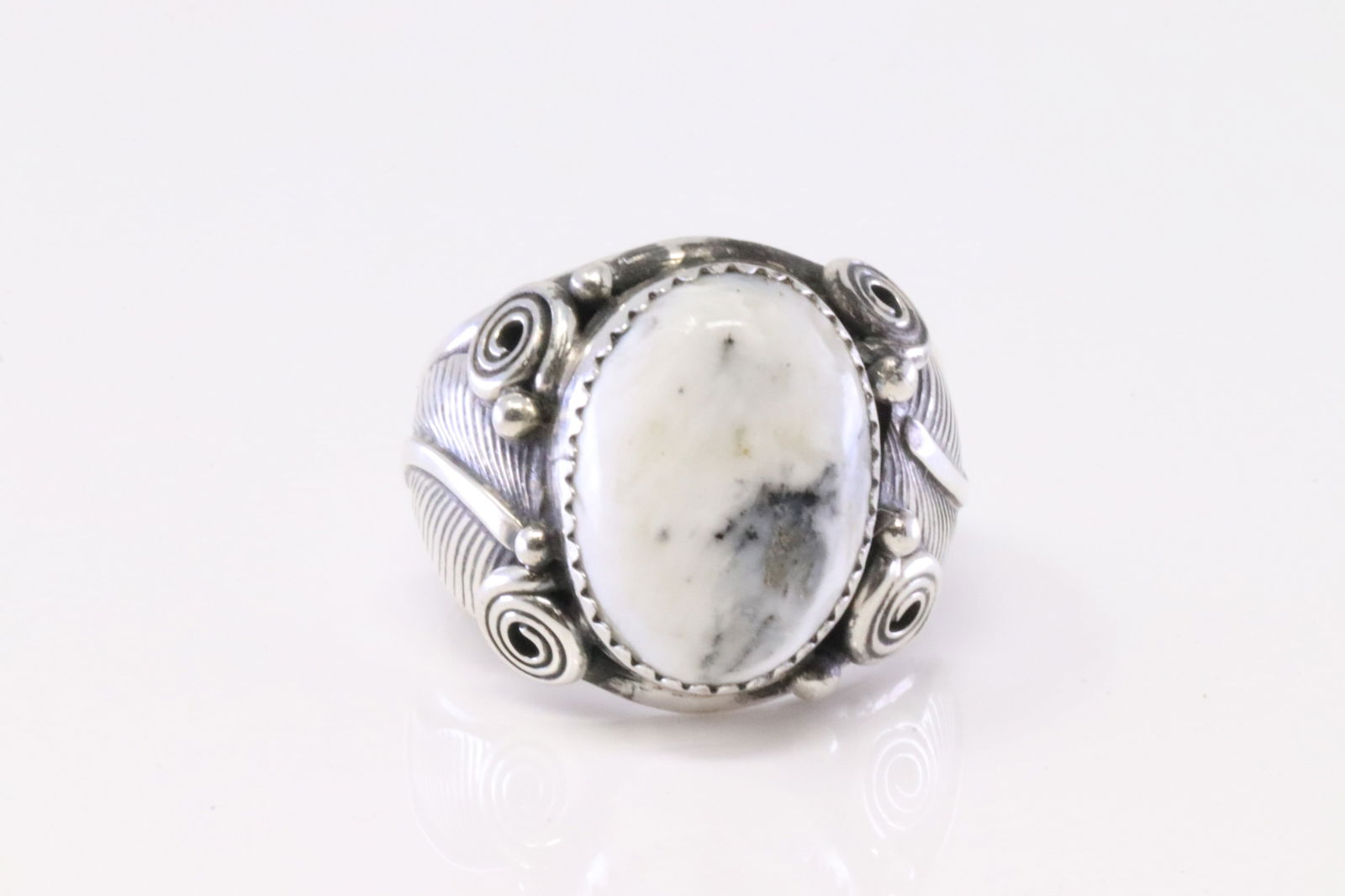 Native America Navajo Sterling Silver White Buffalo Ring By Davey Morgan. (1 of 4)