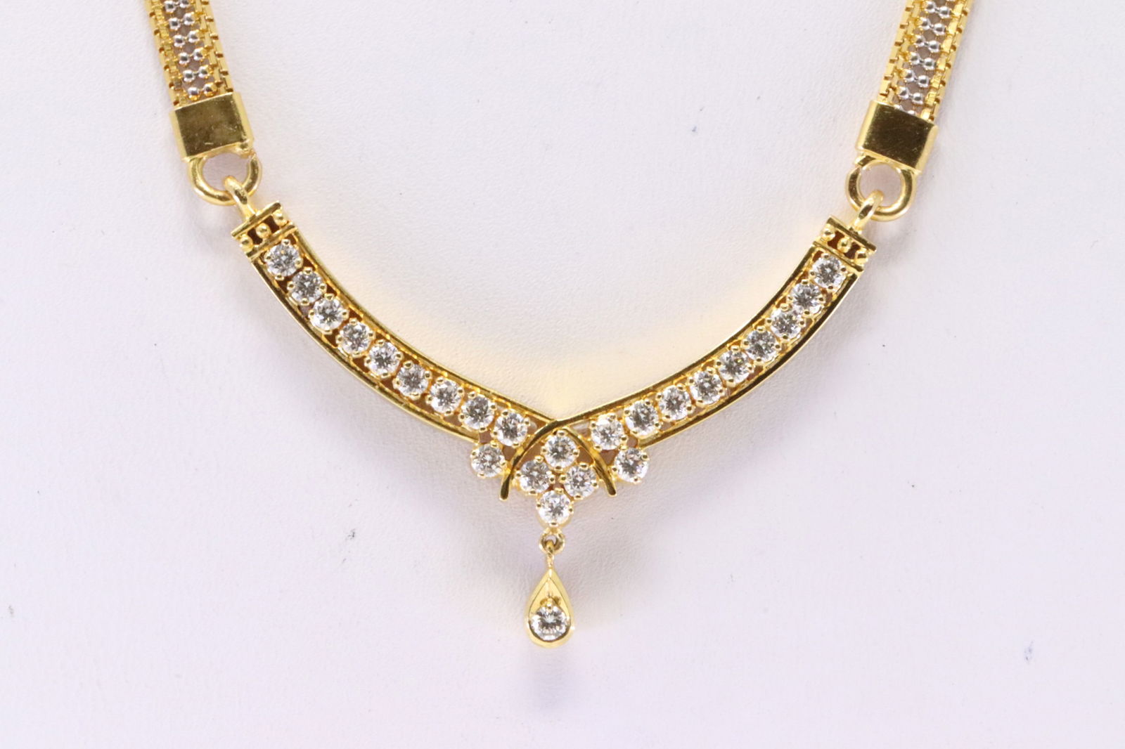 Diamond Necklace 22Kt. (1 of 6)