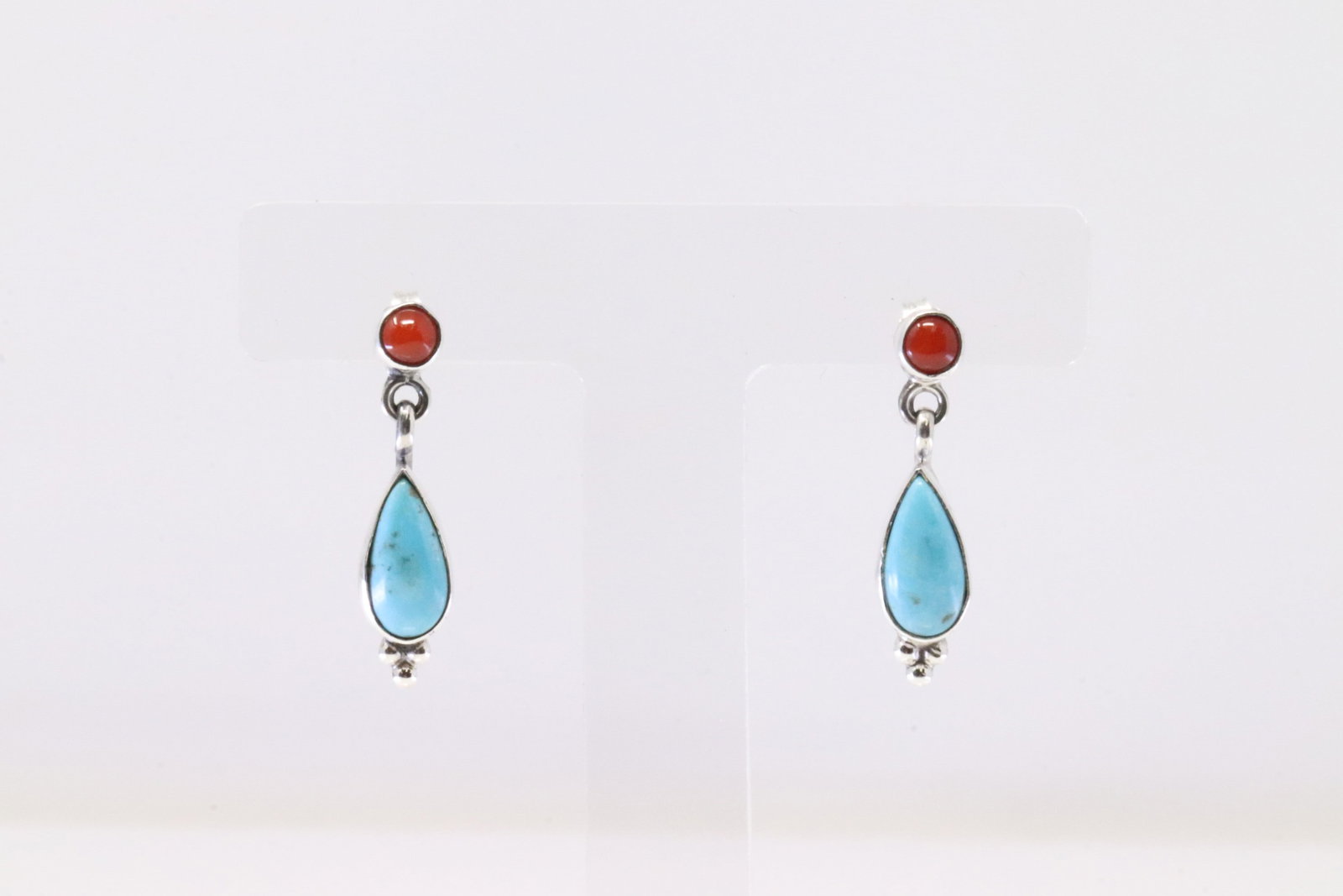 Native America Navajo Sterling Silver Coral & Turquoise Post Earring's By Gary Shorty.: This is a Native America Navajo Sterling Silver Coral & Turquoise Post Earring's By Gary Shorty.